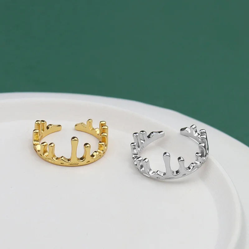 18K Gold Plated Smooth Geometric Crown Cuff Finger Rings Irregular Crown Open Rings, As picture
18K Gold Plated Smooth Geometric Crown Cuff Finger Rings Irregular Crown Open Rings, As picture