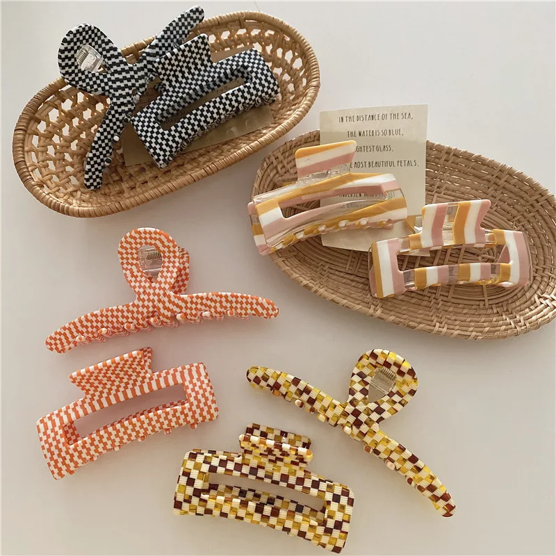 Korean Retro Colorful Acetate Grabbing Clip Geometric Hollow Girl Back Head Hair Clip Plaid Bathing Hair Clip, Colourful
Korean Retro Colorful Acetate Grabbing Clip Geometric Hollow Girl Back Head Hair Clip Plaid Bathing Hair Clip, Colourful