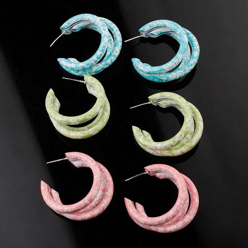 JUHU 2021 European and American Style C Shape Simple Three-layer Three-dimensional Color Snowflake Alloy Earrings For Women
JUHU 2021 European and American Style C Shape Simple Three-layer Three-dimensional Color Snowflake Alloy Earrings For Women