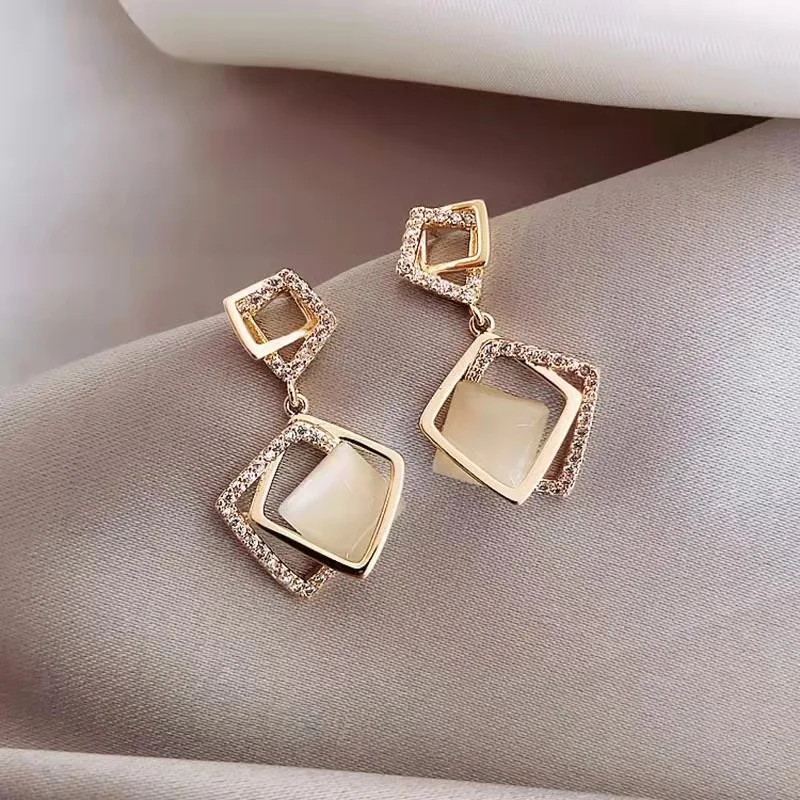 Hot selling silver plated opal earrings geometric square shape diamond earrings for elegant women
Hot selling silver plated opal earrings geometric square shape diamond earrings for elegant women