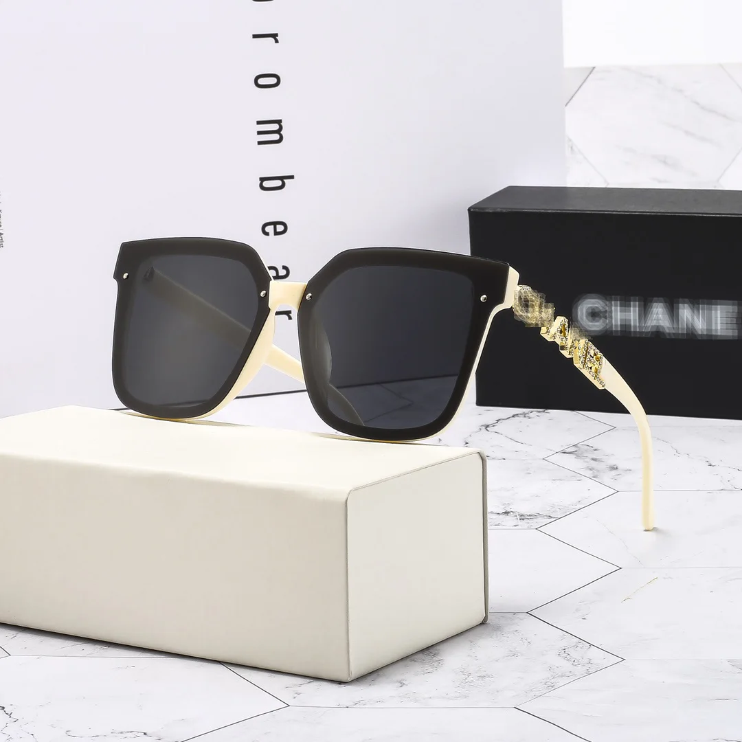 Brand 2020 new Luxury brand designer sunglasses women Polarized Square glasses polar 8019
Brand 2020 new Luxury brand designer sunglasses women Polarized Square glasses polar 8019