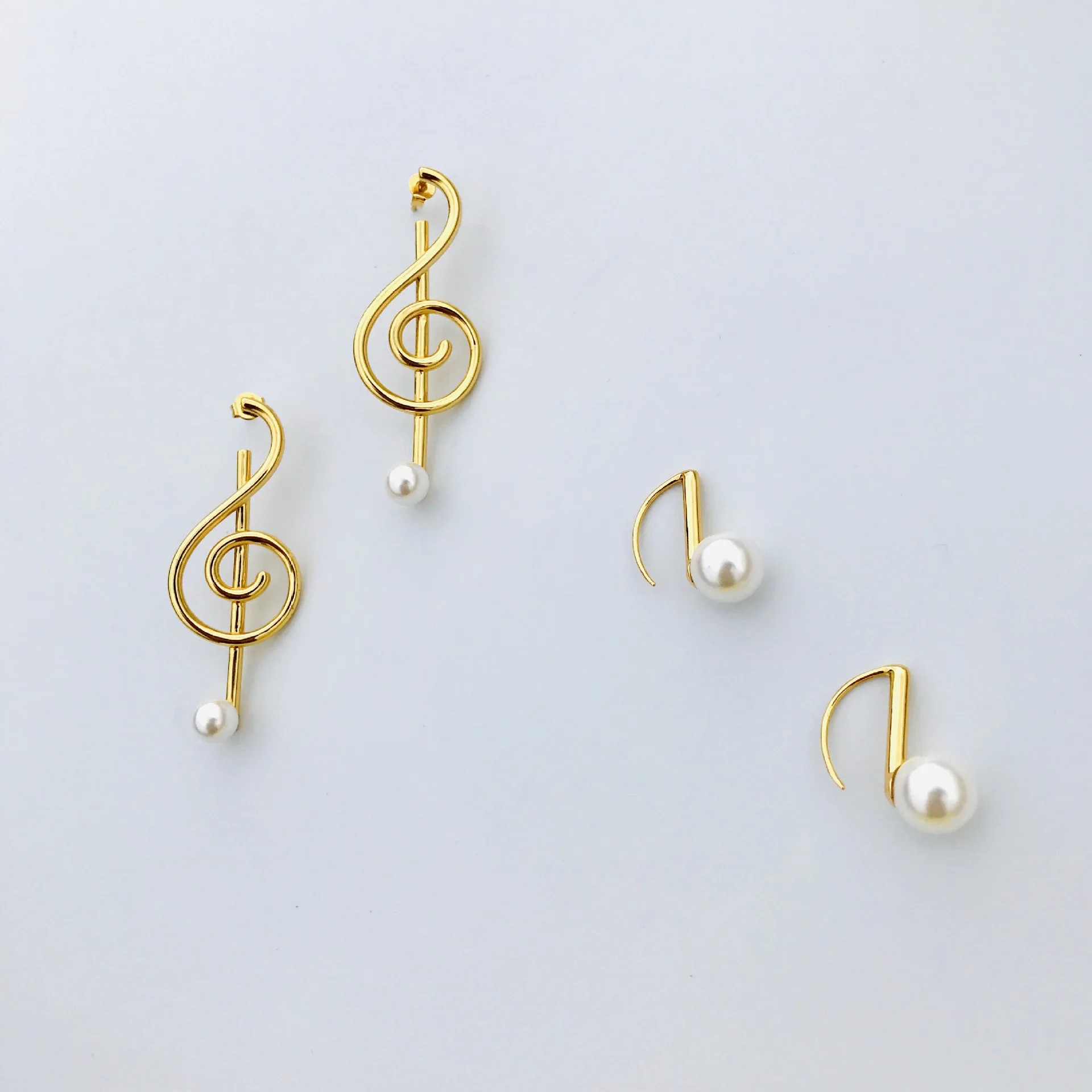 Newest Design 18K Gold Plated Note Stud Earring Trendy Baroque Pearl Note Stud Earring For Women Girls
Newest Design 18K Gold Plated Note Stud Earring Trendy Baroque Pearl Note Stud Earring For Women Girls
