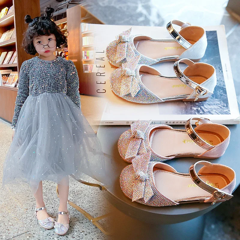 2022 spring new baby diamond bow knot Girls Fashion Princess shoes children soft cute dance dress shoes kids
2022 spring new baby diamond bow knot Girls Fashion Princess shoes children soft cute dance dress shoes kids