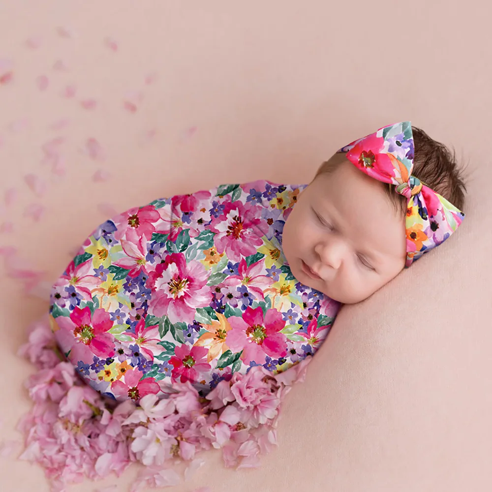 Europe And America Style Newborn Baby Flower Print Blanket Headband Infant Photography Props
Europe And America Style Newborn Baby Flower Print Blanket Headband Infant Photography Props
