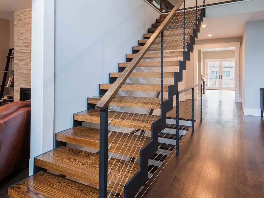 家庭楼梯设计不锈钢楼梯铁直楼梯室内楼梯