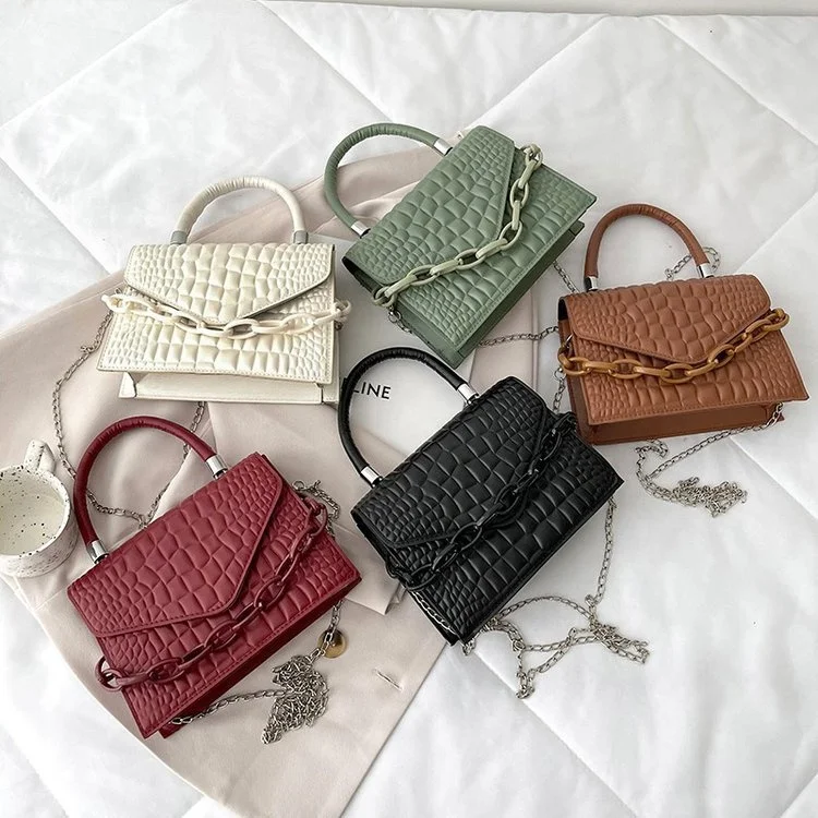 Factory direct sales trend new shoulder messenger bag for women fashion crocodile pattern bag han dbag chain bag
Factory direct sales trend new shoulder messenger bag for women fashion crocodile pattern bag han dbag chain bag