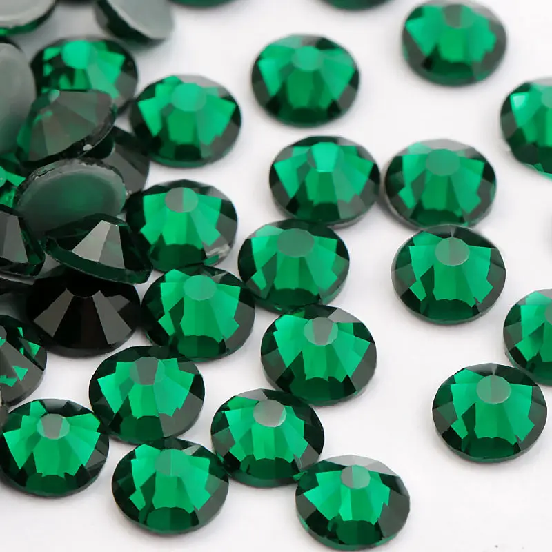 Very Shiny Hot Fix New Colors Green Zircon Flat Back Rhinestone Crystal For Wedding Dress T-Shirt
Very Shiny Hot Fix New Colors Green Zircon Flat Back Rhinestone Crystal For Wedding Dress T-Shirt