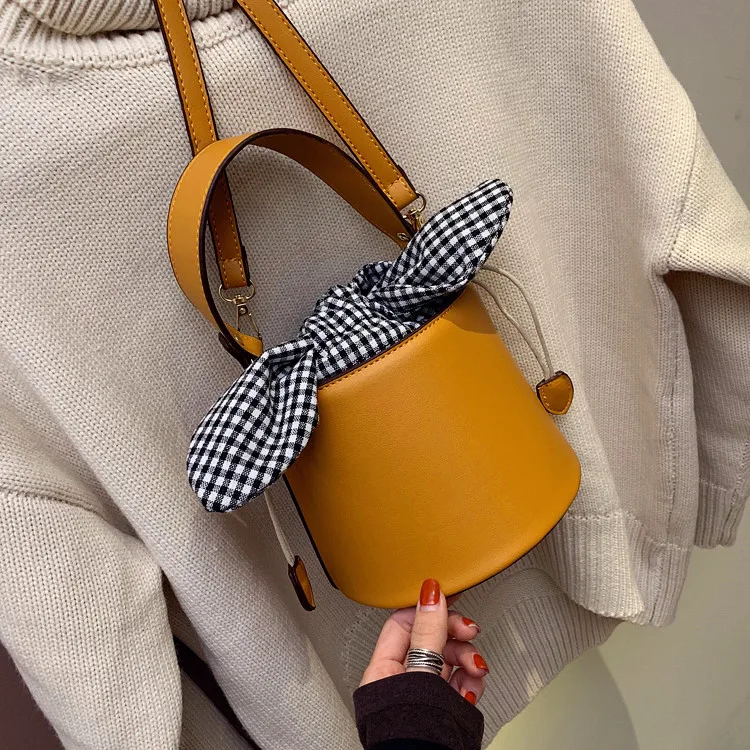 Fashion designer bowknot rivet luxury ladies bucket bag shoulder crossbody women handbags summer purses 2021 for girls, 4 colors
Fashion designer bowknot rivet luxury ladies bucket bag shoulder crossbody women handbags summer purses 2021 for girls, 4 colors