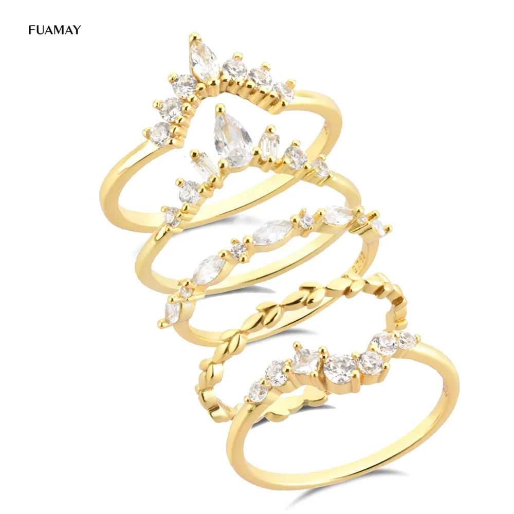 FUAMAY Fashion Princess Crown V Shape Wedding Bands Rings Simple Vintage Cubic Zirconia Ring Jewellery
FUAMAY Fashion Princess Crown V Shape Wedding Bands Rings Simple Vintage Cubic Zirconia Ring Jewellery
