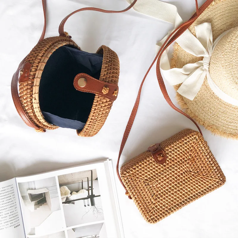 Rattan Beach Round Wicker Travel Shoulder Bag Bolso bandolera de ratan Wholesales Price Shoulder Bag
Rattan Beach Round Wicker Travel Shoulder Bag Bolso bandolera de ratan Wholesales Price Shoulder Bag