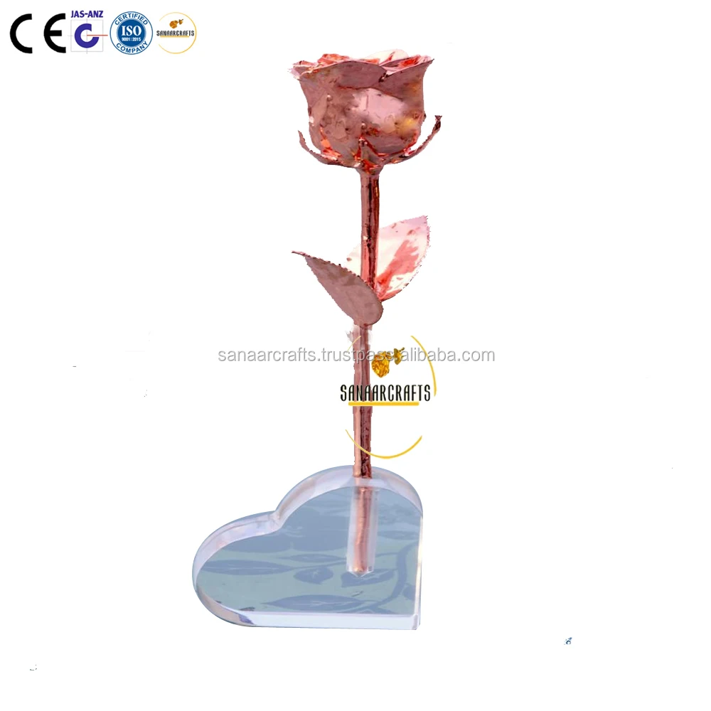 of boxes in every size     copper plated rose  is the best gift