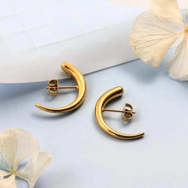 18k gold plated stainless steel Minimalist Style earring stainless steel hoop earring for women
18k gold plated stainless steel Minimalist Style earring stainless steel hoop earring for women