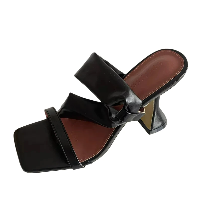 112489iHeeled shoes2021new women fashion high heel square head slides ladies slippers sandals outside wear for female plus size, Black, gold ,white
112489iHeeled shoes2021new women fashion high heel square head slides ladies slippers sandals outside wear for female plus size, Black, gold ,white