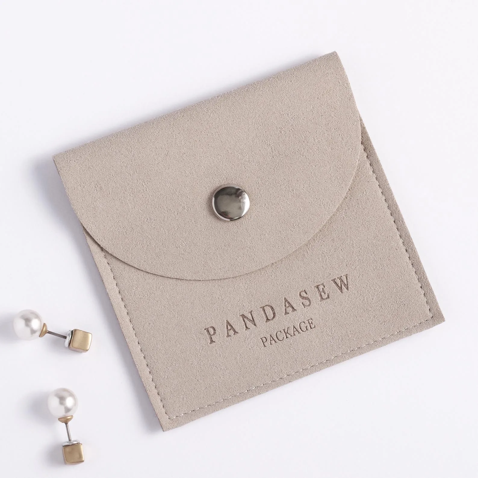 PandaSew High Quality Mini Gift for Earrings Rings Necklace Microfiber Packaging Bag Custom Logo Jewelry Pouch, Customized color
PandaSew High Quality Mini Gift for Earrings Rings Necklace Microfiber Packaging Bag Custom Logo Jewelry Pouch, Customized color