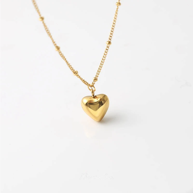 Minimalist 18K Gold Plated Stainless Steel Heart Pendant Necklace for Women Mothers Day Gift
Minimalist 18K Gold Plated Stainless Steel Heart Pendant Necklace for Women Mothers Day Gift