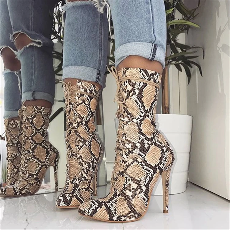 Snake-lined Ankle Boots Women's Wild New British Wind Large Size Female Breathable Fashion High-heeled Non-slip Tip Shoes, 1 color
Snake-lined Ankle Boots Women's Wild New British Wind Large Size Female Breathable Fashion High-heeled Non-slip Tip Shoes, 1 color
