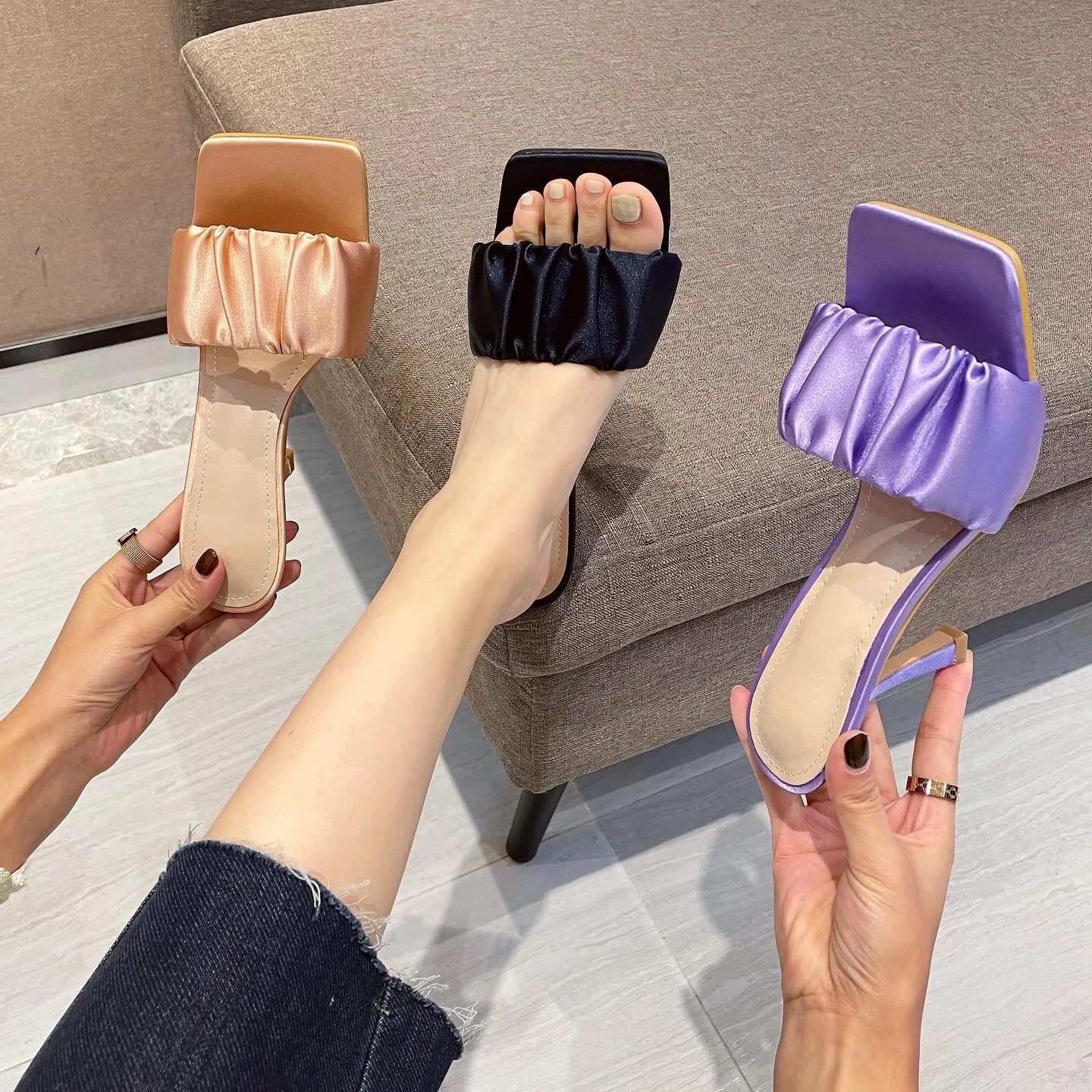 New Arrival Elegant PU Leather High Heels Shoes Fashion Sexy Jelly Color Square Head Sandals for Women and Ladies, Black/pink/purple
New Arrival Elegant PU Leather High Heels Shoes Fashion Sexy Jelly Color Square Head Sandals for Women and Ladies, Black/pink/purple