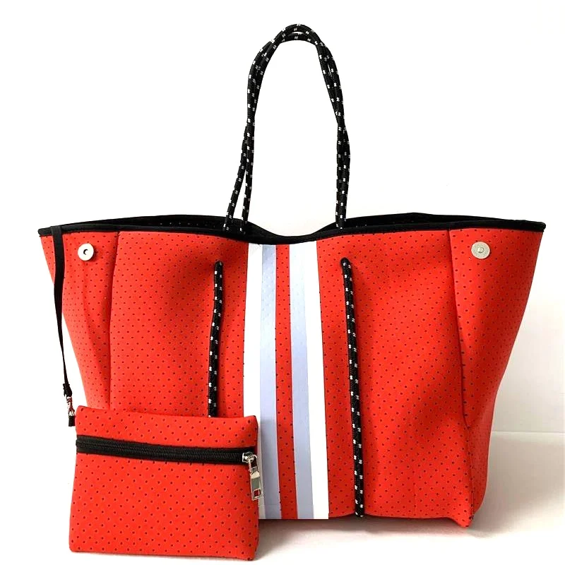 2020 factory Customized woman neoprene tote bags waterproof perforated summer beach handbag
2020 factory Customized woman neoprene tote bags waterproof perforated summer beach handbag