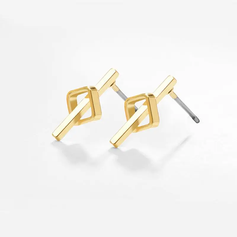 2021 new geometric small stud earrings women high quality gold silver color minimalist charm earrings jewelry brinco
2021 new geometric small stud earrings women high quality gold silver color minimalist charm earrings jewelry brinco