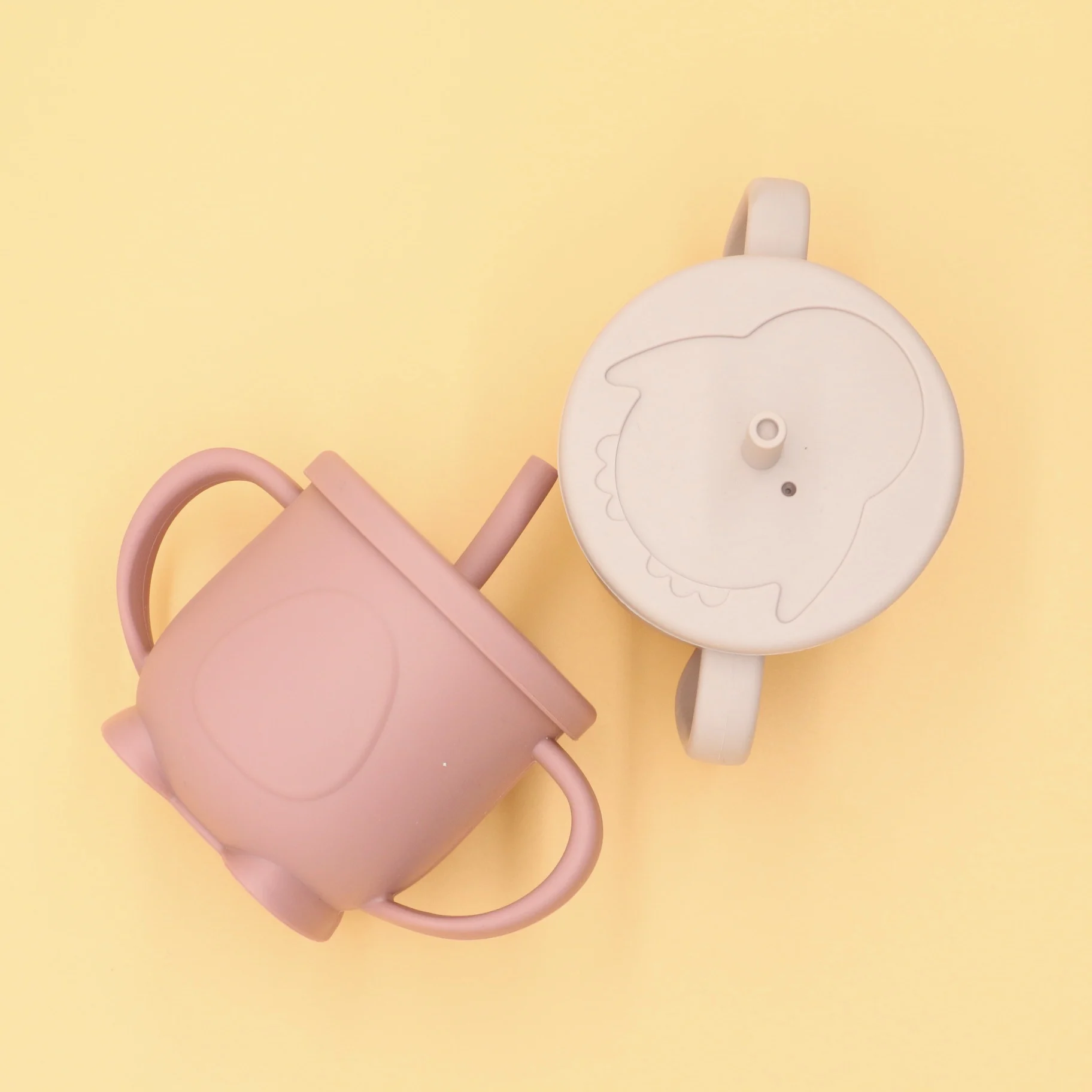 2020 Dishwasher Safe Portable Unbreakable Kids Toddler Baby Training Silicone Water Drinking Cup With Straw
2020 Dishwasher Safe Portable Unbreakable Kids Toddler Baby Training Silicone Water Drinking Cup With Straw
