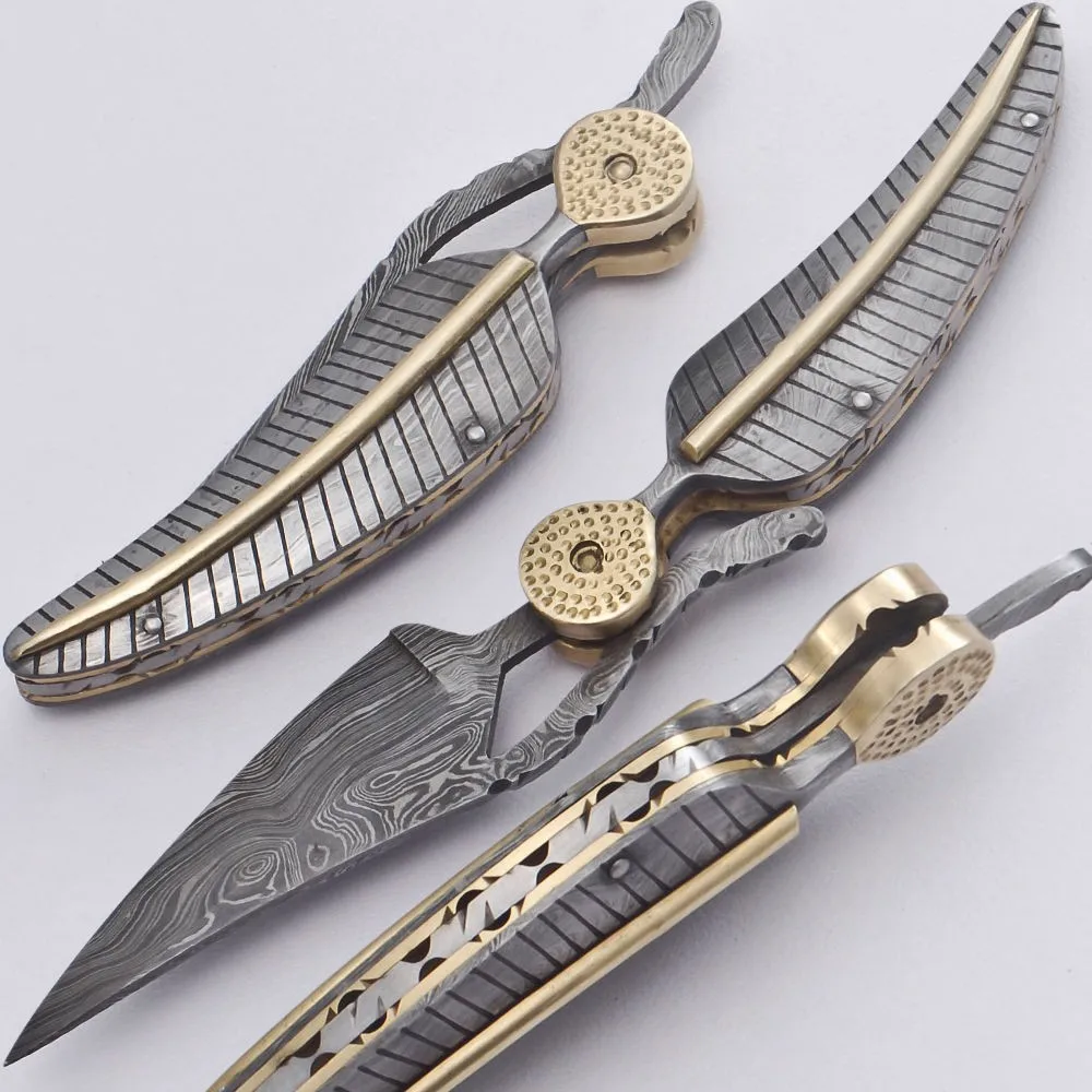 http://sc02.alicdn.com/kf/UT86.ZvXa0cXXagOFbXJ/CUSTOM-HANDMADE-DAMASCUS-FOLDING-KNIFE-POCKET-KNIFE.jpg