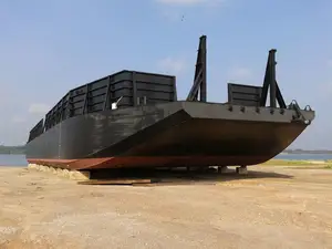 300ft barge