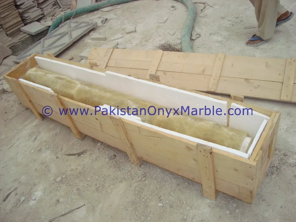 honey-onyx-pillars-carving-columns-round-hollow-columns-onyx-stone-roman-column-decorative-pillars-and-columns-09.jpg