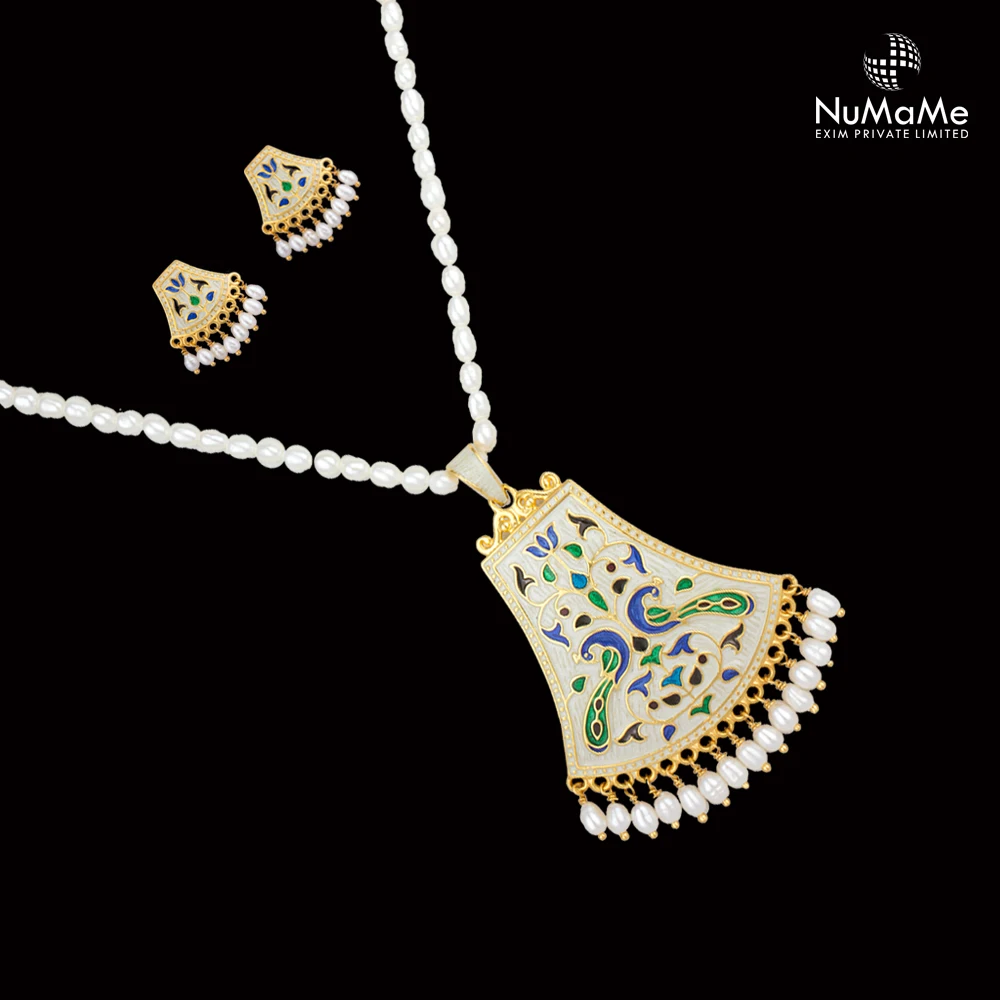 pendant set with modern meenakari antique craft