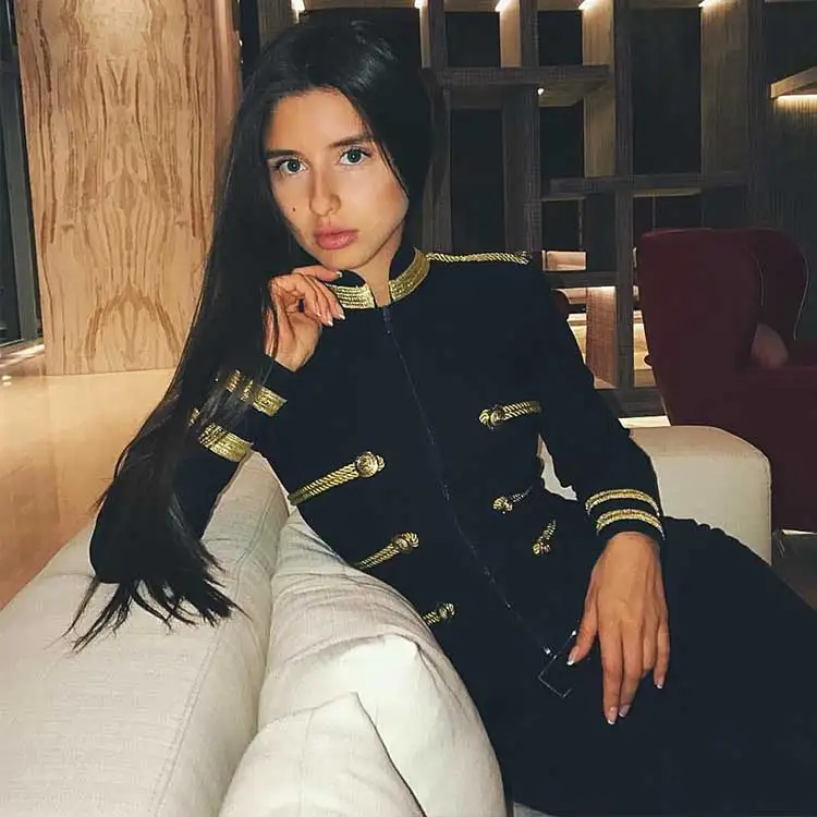 Fashion Black Round Neck Long Sleeve Mini Metal Studded Bandage Top, Wine red;nude;green;black
Fashion Black Round Neck Long Sleeve Mini Metal Studded Bandage Top, Wine red;nude;green;black