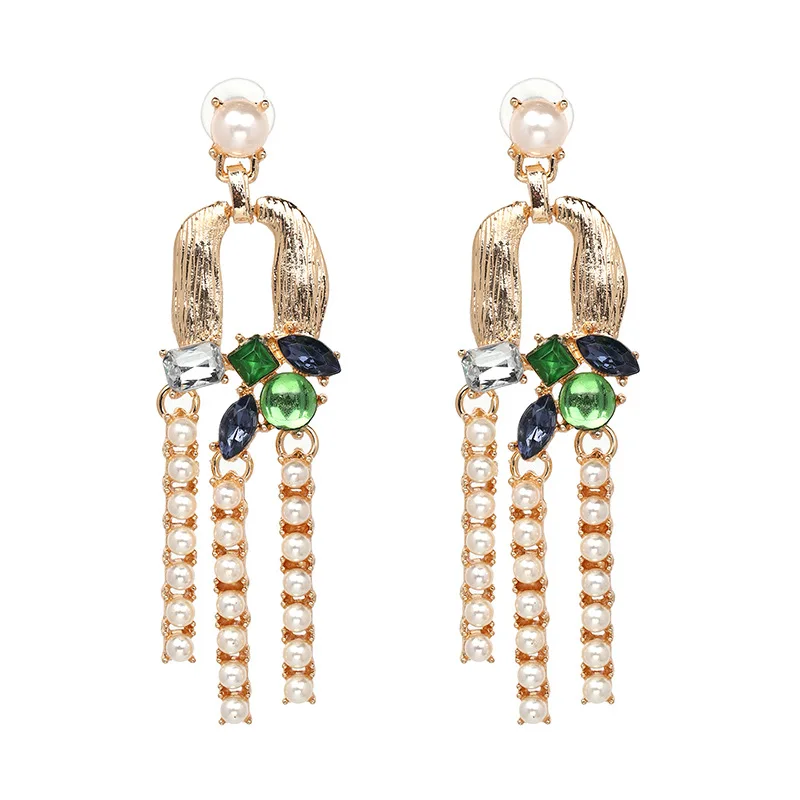New arrival fashion long gold plated crystal and pearl chain drop earrings wholesale 
New arrival fashion long gold plated crystal and pearl chain drop earrings wholesale
