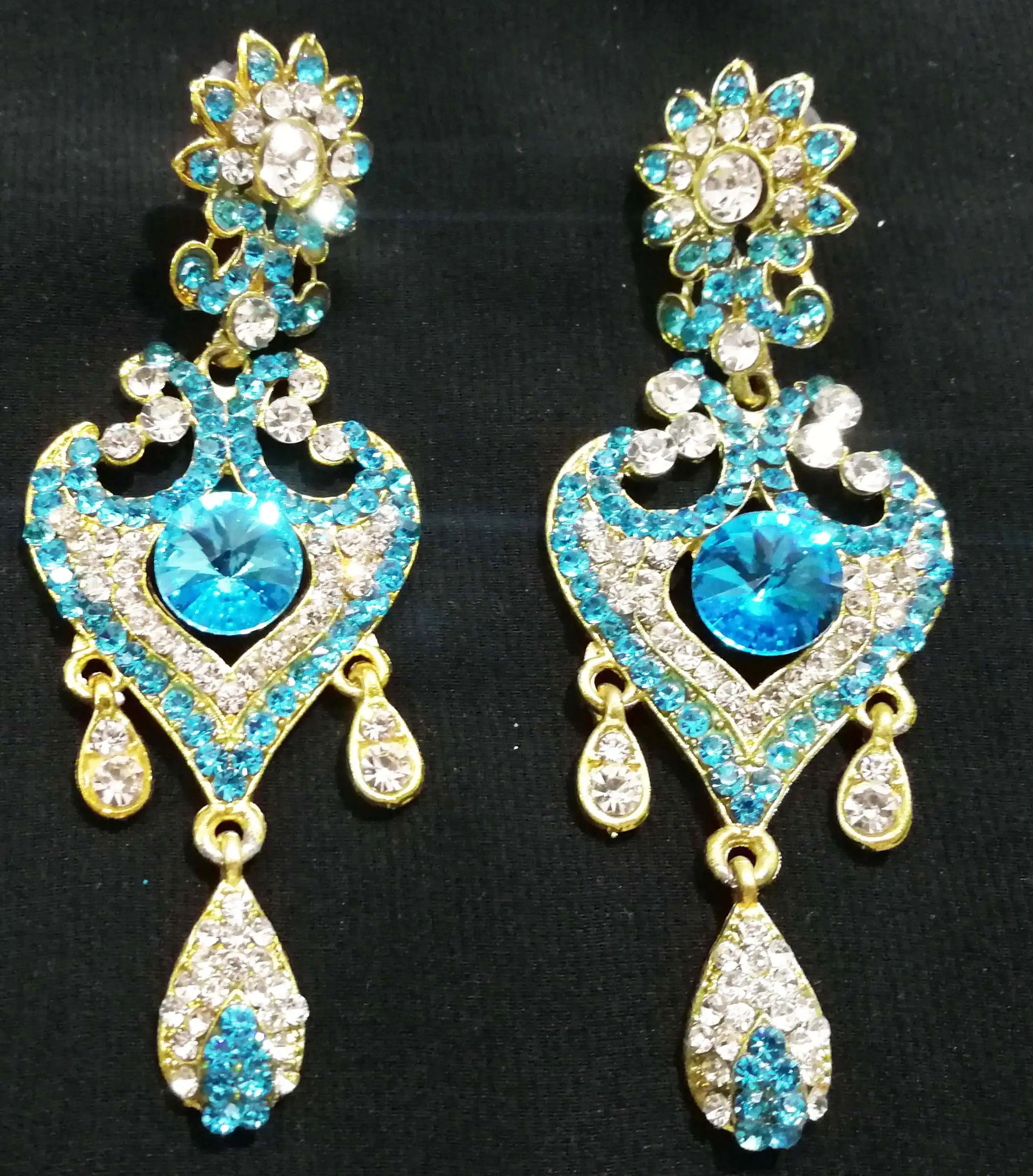 Innovative Designer Gold Plated Bollywood Style Kundan Earrings Set In Turquoise Color