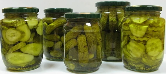 Gherkins-in-Glass-Jars2.jpg