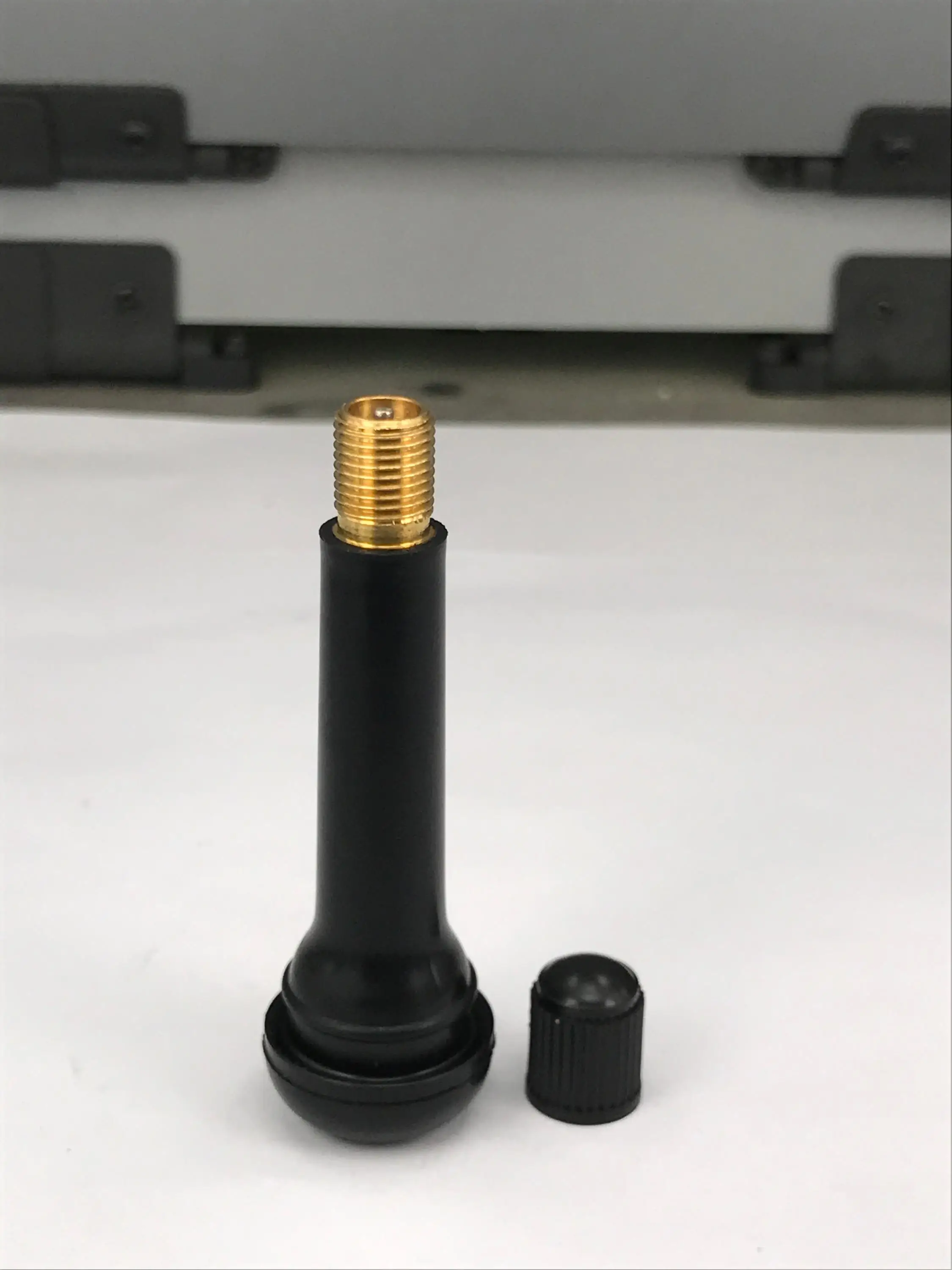 Long Stem Valve Brass Material Tr418 Tire Valve Buy Tr418 Tire Valve