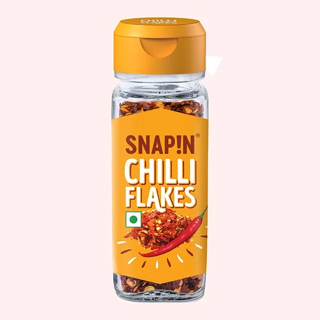 natural dried chilli flakes