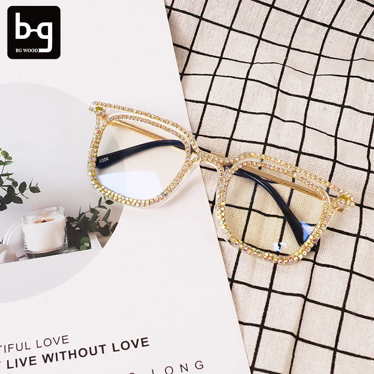 2020 Fashion women Brand Designer Rhinestone Clear Lens Sunglasses Vintage Shades Square Sun Glasses
2020 Fashion women Brand Designer Rhinestone Clear Lens Sunglasses Vintage Shades Square Sun Glasses