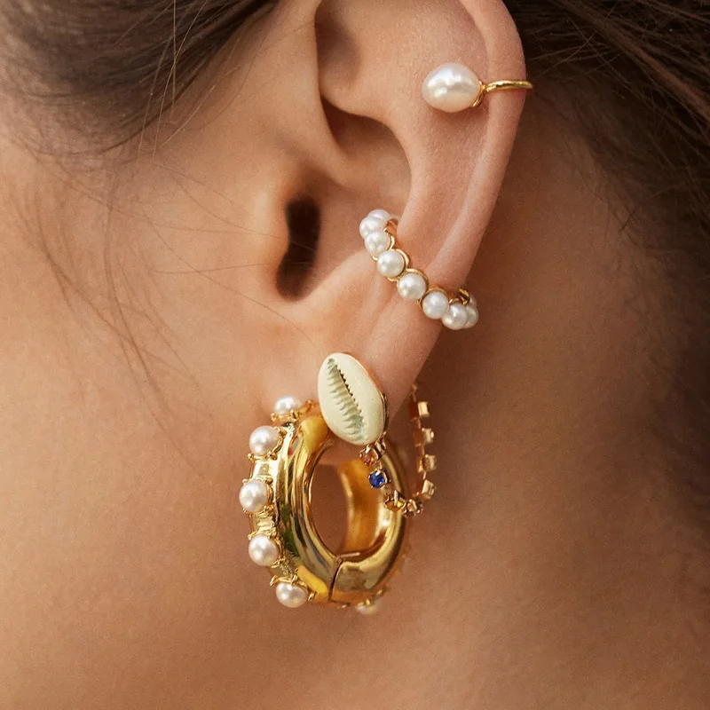 CH0525 European Female Trendy Gold Plating Rainbow Pearl Clip On Earrings Cubic Zirconia Ear Cuff Set
CH0525 European Female Trendy Gold Plating Rainbow Pearl Clip On Earrings Cubic Zirconia Ear Cuff Set