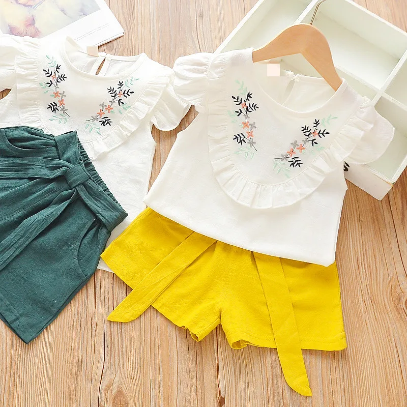 New spring dress girl fly sleeve embroidery design comfortable cotton and linen breathable lovely girl suit 2 year old girl Summ, Picture shows
New spring dress girl fly sleeve embroidery design comfortable cotton and linen breathable lovely girl suit 2 year old girl Summ, Picture shows