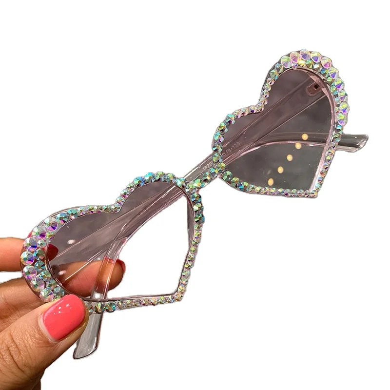 Retro Heart Sunglasses Women Fashion Luxury Rhinestone Decoration Cat Eye Sunglasses Men Eyeglasses Clear Glasses, Picture shows
Retro Heart Sunglasses Women Fashion Luxury Rhinestone Decoration Cat Eye Sunglasses Men Eyeglasses Clear Glasses, Picture shows