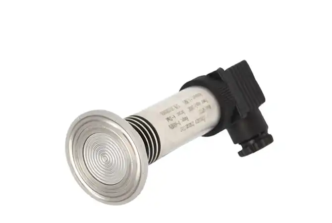 GPT210 sanitary pressure transmitter with Tri-Clamp connection and flush diaphragm