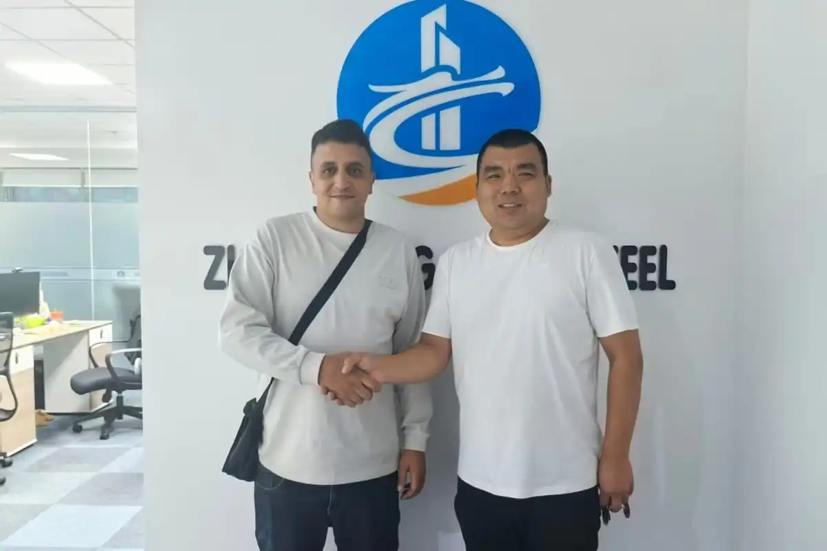 International customer visit at Zishenlong steel structure manufacturing facility 9