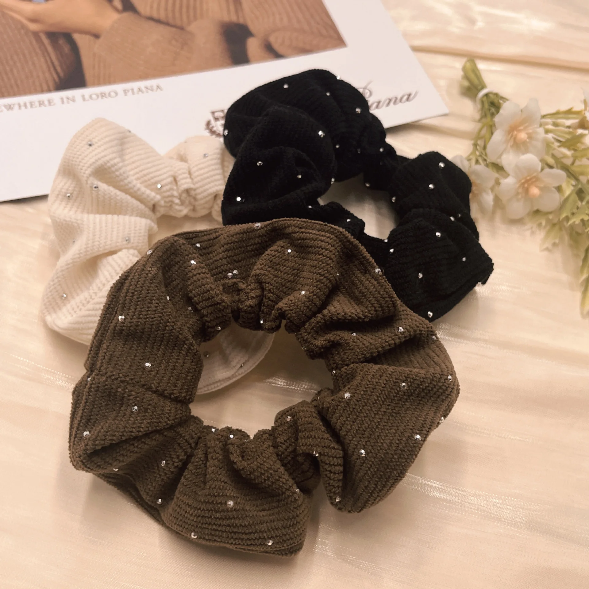 

Dowell Plaid Fabric Fall And Winter Style Women Hair Scrunchies