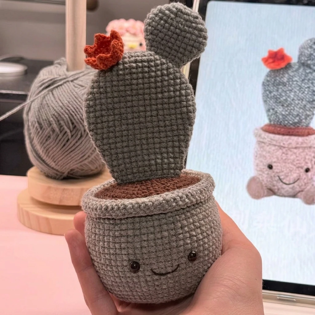 Crochet cactus potted plant