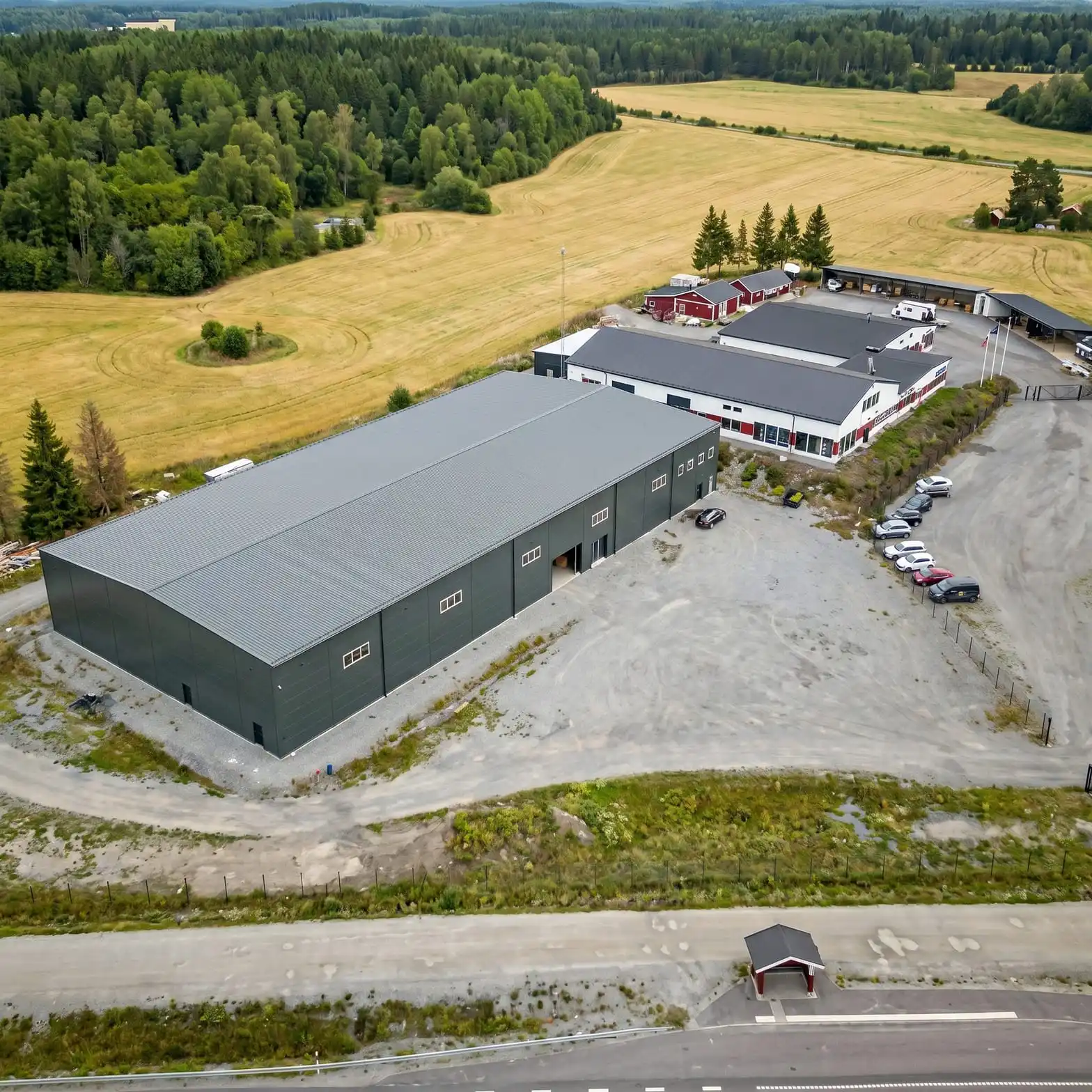 Economical Metal Workshop Construction