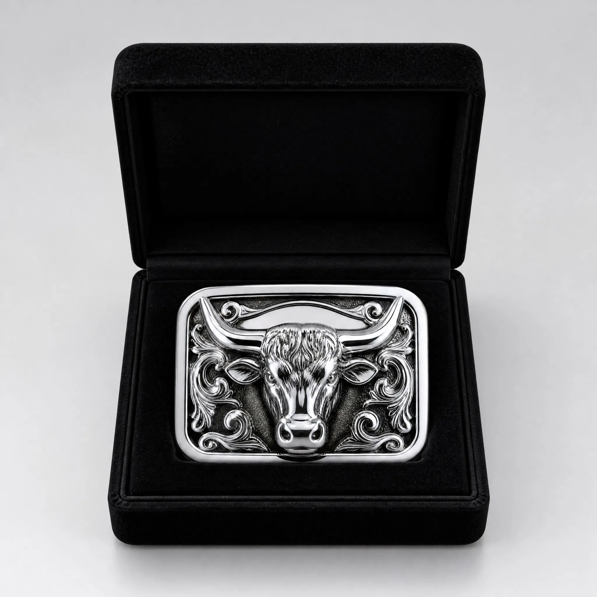 Belt buckle in velvet gift box packaging