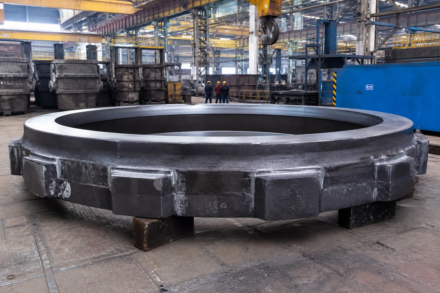 Massive 35-ton cast alloy steel rotary kiln tyre riding ring casting on foundry finishing floor