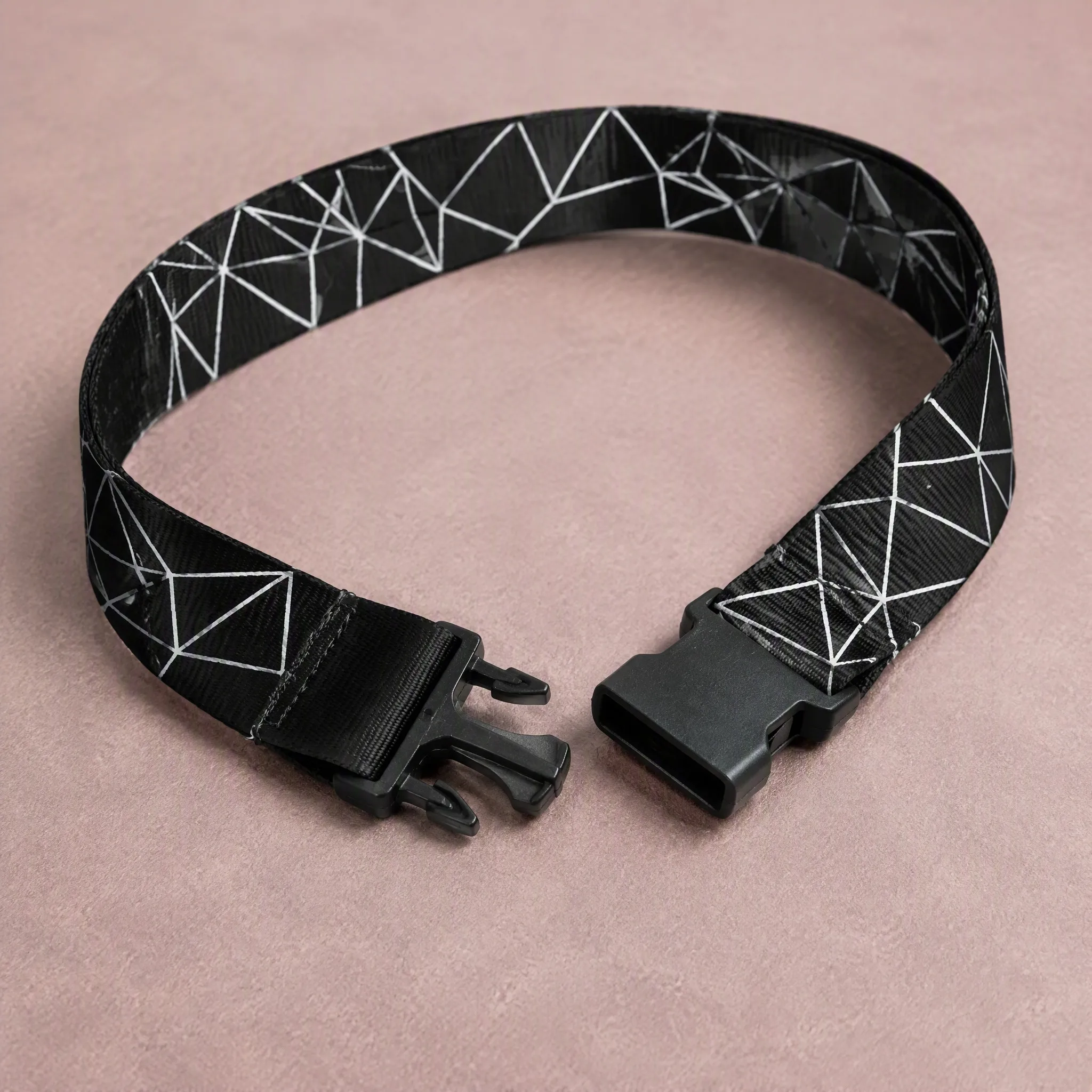Breakaway safety clip structure showing male and female parts