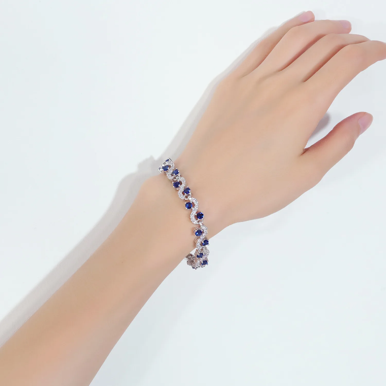 

Delicate Fashion Design Blue And Green Zircon Flash Diamond Charms Bracelets & Bangles For Women