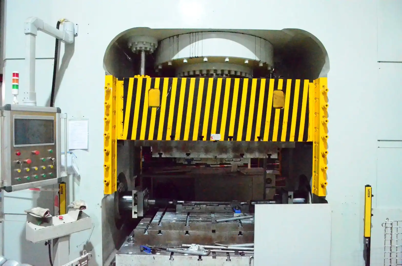 ALX Injection Moulding Line