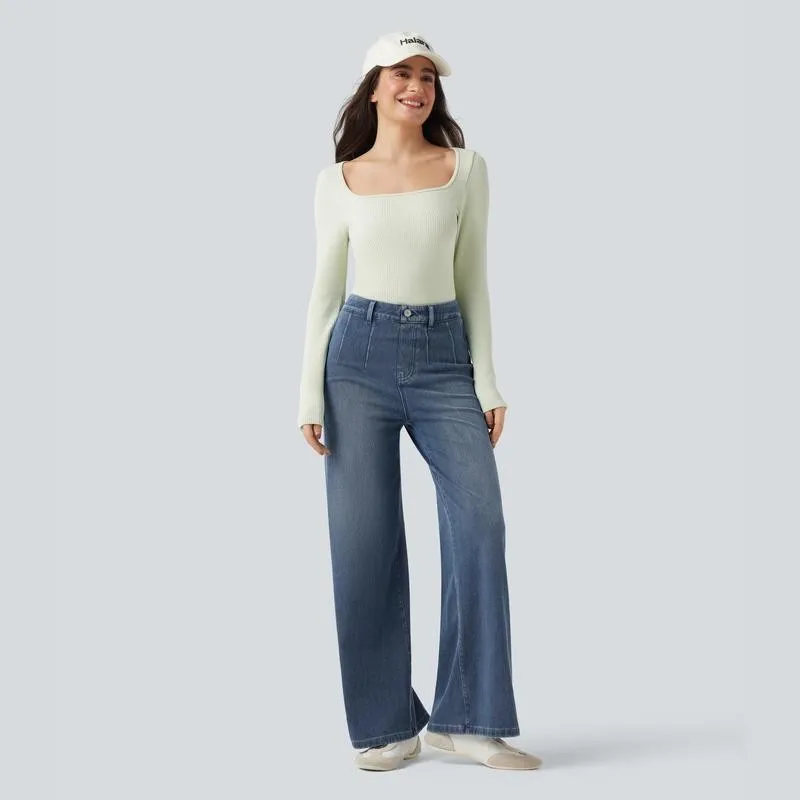 Wide Leg Fit Model