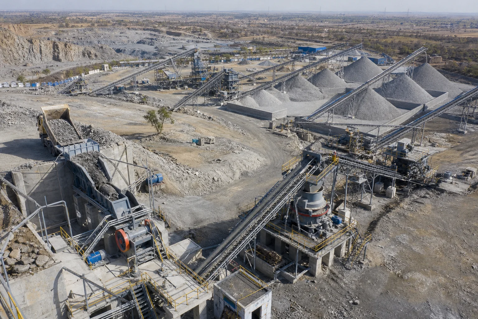 Aerial view of complete 500 TPH stationary aggregate crushing and screening EPC turnkey plant